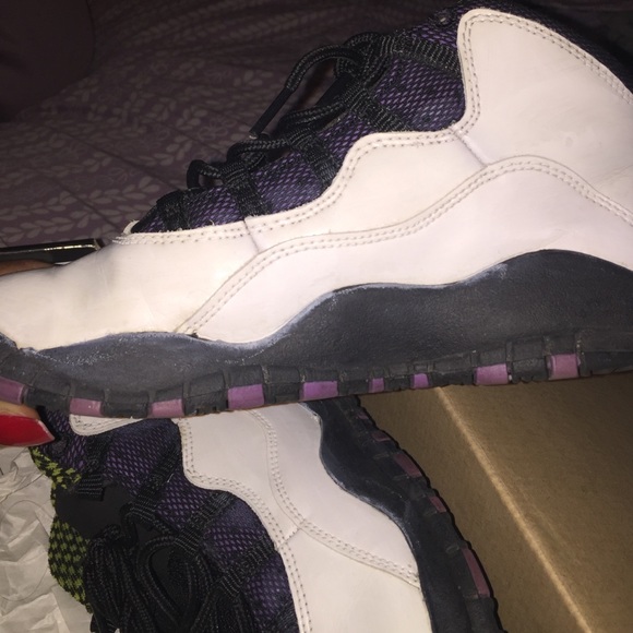 Girls Jordan 10 retro - Picture 2 of 2