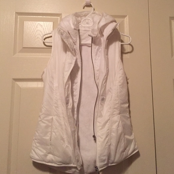 Lululemon Glacier Vest 6