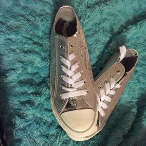 Converse styled performance shoes