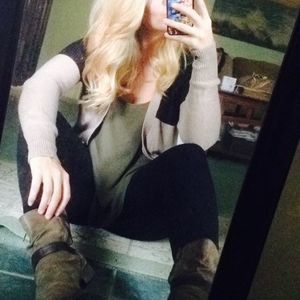 Meet your Posher, Briana