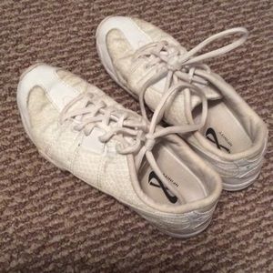 Nfinity Cheer shoes