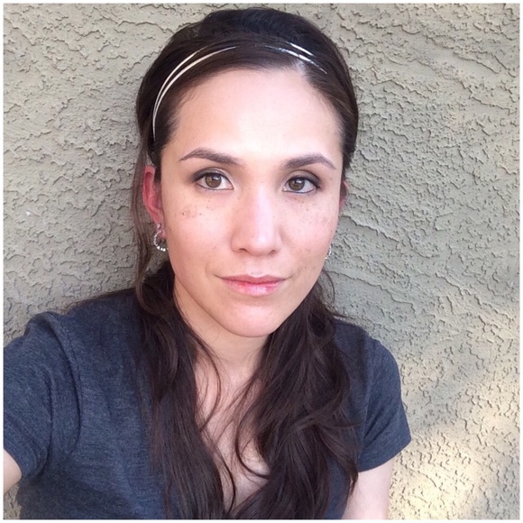 WELCOME TO MY CLOSET! - Picture 6 of 6