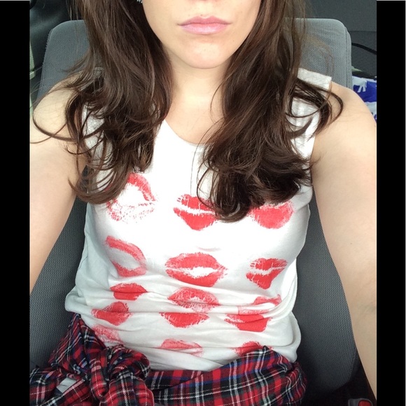 WELCOME TO MY CLOSET! - Picture 2 of 6