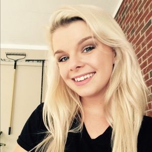 Meet your Posher, Alyssa