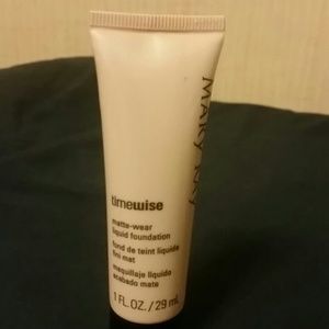 Brand new Mary-Kay matte-wear foundation!