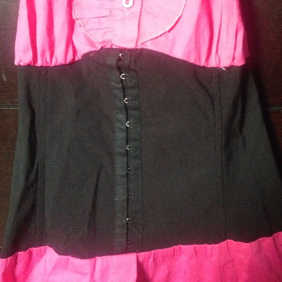 Pink button down open back top - Picture 2 of 4