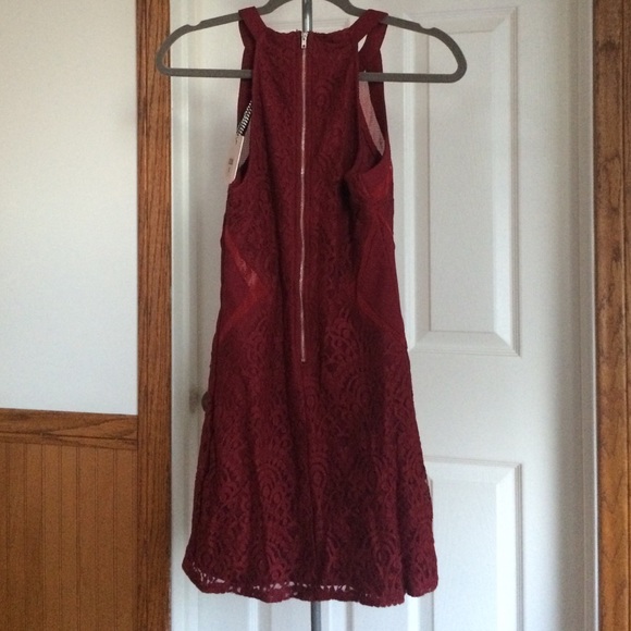 Red Dress - Picture 3 of 3