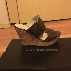 Liz Claiborne dark brown open toe wedge