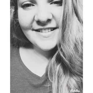 Meet your Posher, Sydni