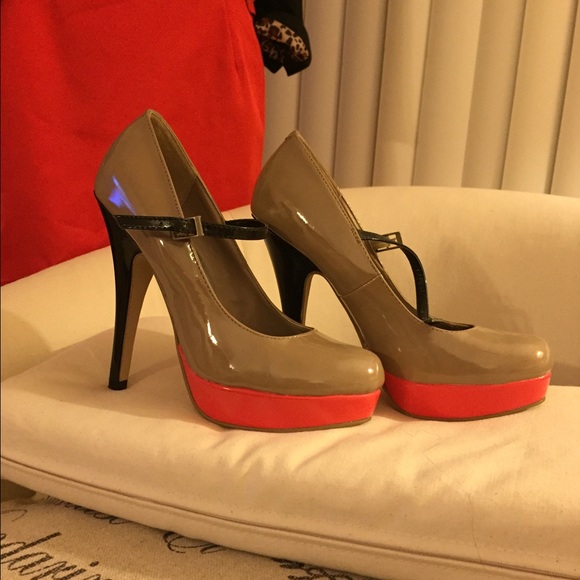 Single Ladies Platforms