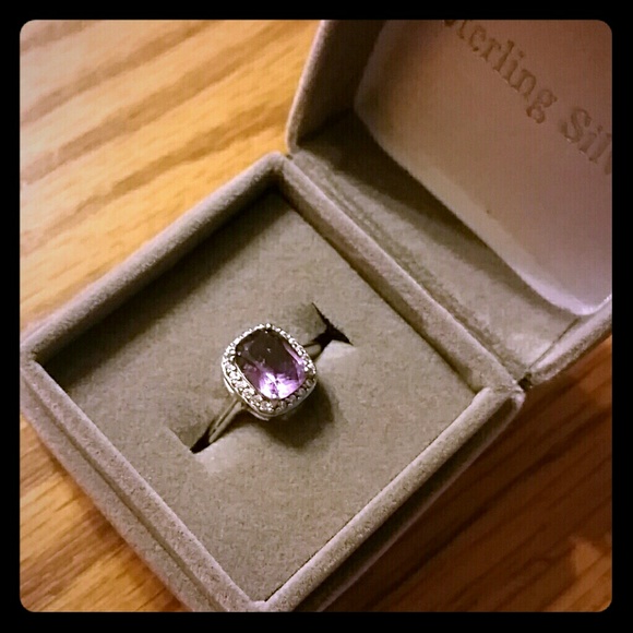 Cute Sterling Purple Ring!