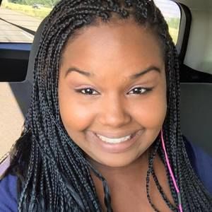 Meet your Posher, Kayla
