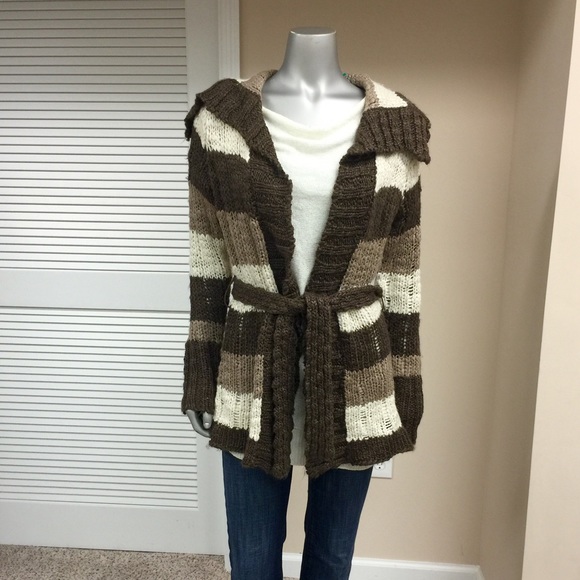 Old Navy Sweaters - Old Navy Sweater