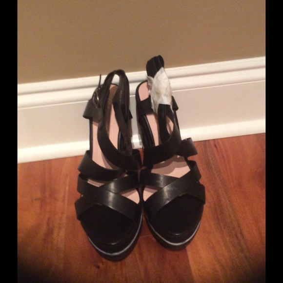 Wedge heeled Shoes👡👡