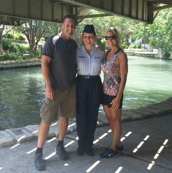 💜Im a Posh Ambassador💜 - Picture 4 of 4