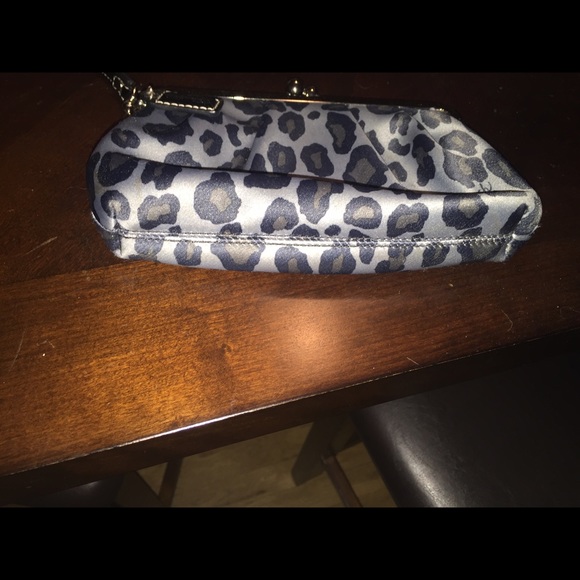 Authentic coach wristlet - Picture 2 of 2