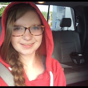 Meet your Posher, Kelsey