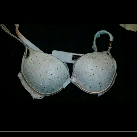 Matching VS Gorgeous Pludge Rhinestones Set