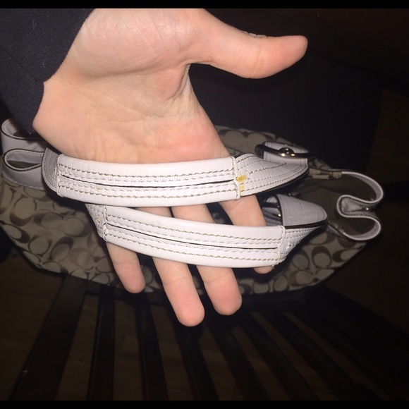 Authentic coach bag - Picture 3 of 3