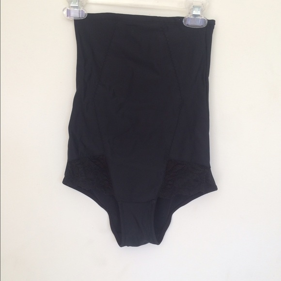 Extra high waisted underwear