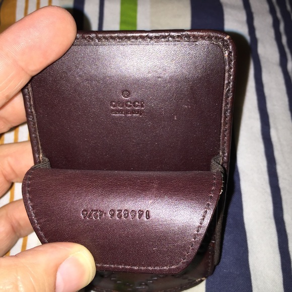 Authentic Gucci cell phone hold - Picture 2 of 3