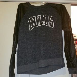 Bulls sweatshirt