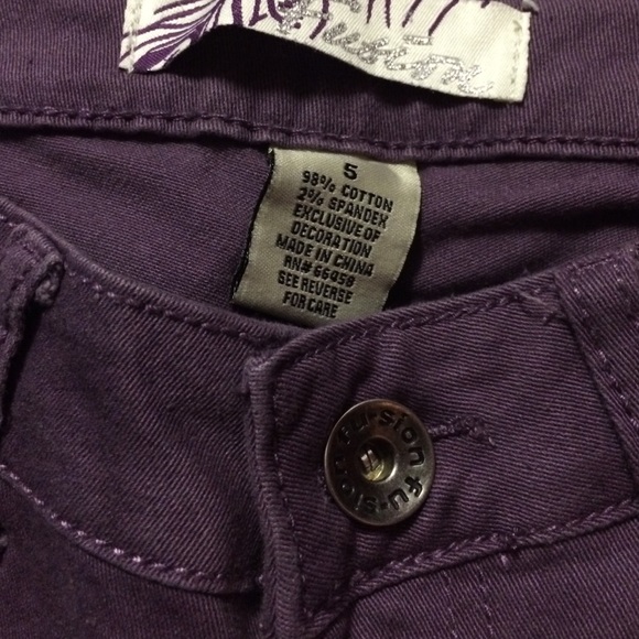 Jeans - Picture 2 of 3