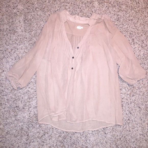 Button chiffon shirt - Picture 2 of 2