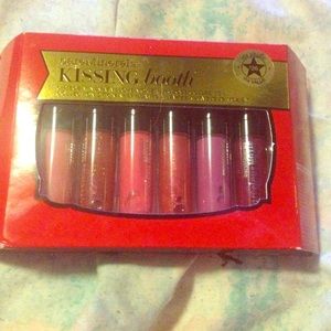bareMinerals Kissing Booth Mini Moxie Lipgloss Set