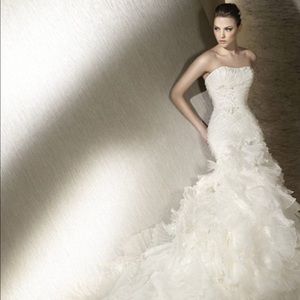 Wedding dress