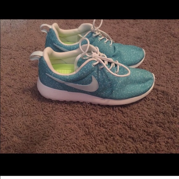 Nike Roshe runs