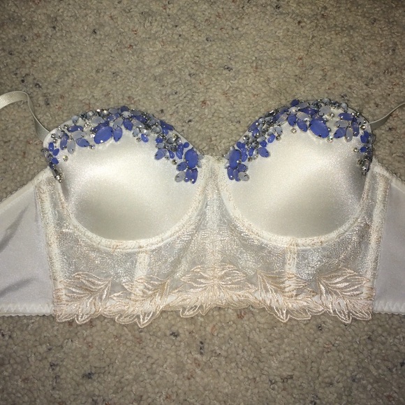 Beautiful bralette - Picture 2 of 4