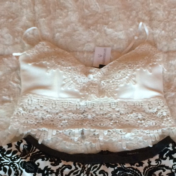 Brand new Windsor crop top