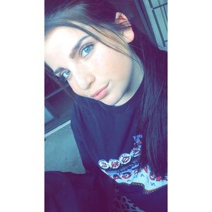 Meet your Posher, Lorin