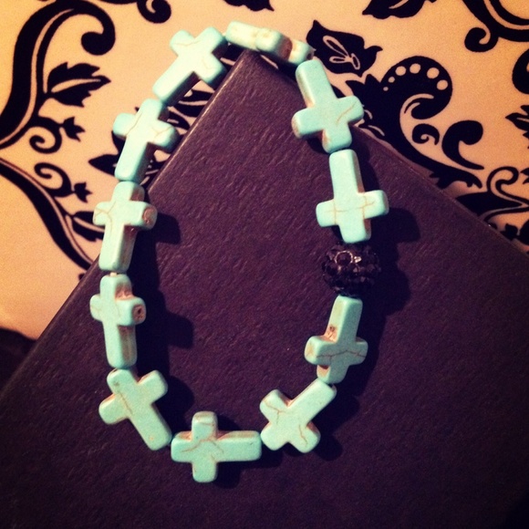 Accent bracelet