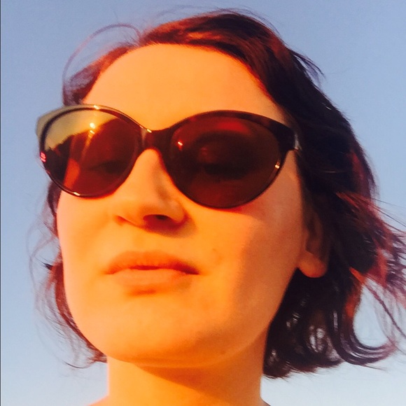 Meet Your Posher - Picture 1 of 1