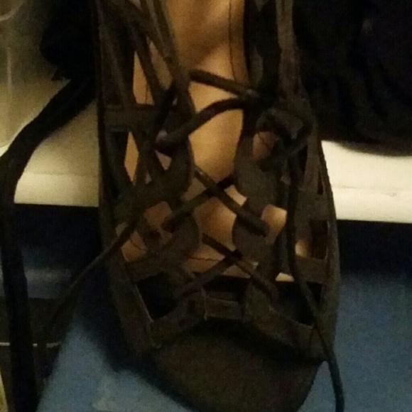 Sandals - Picture 3 of 3
