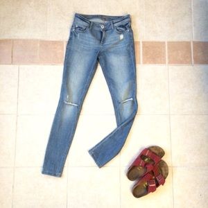 DL1961 Distressed Jeans