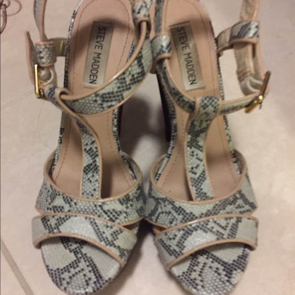 Steve Madden Python heels - Picture 2 of 3