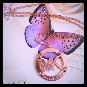 Fun fashion Mk  necklace