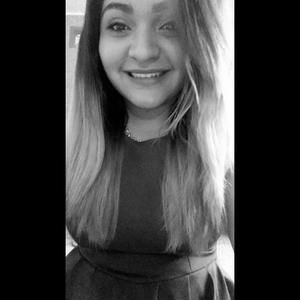 Meet your Posher, Yessenia