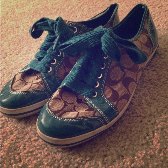 Size 10 authentic Coach shoes - Picture 1 of 1