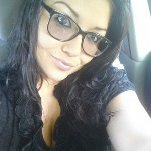 Meet your Posher, Jenifer