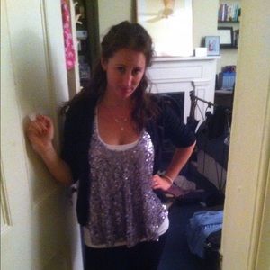 Meet your Posher, Adena
