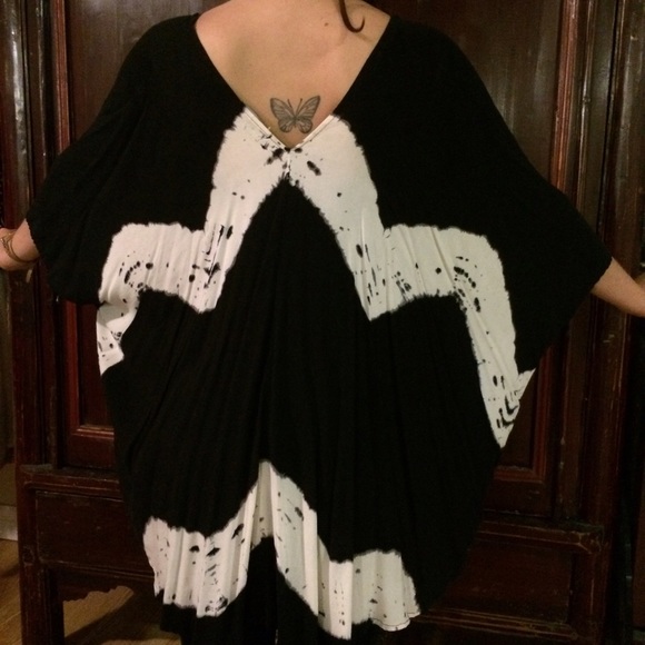 Chevron Kimono Black and White - Picture 2 of 2