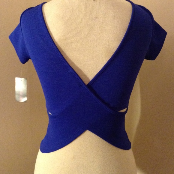Blue Deep Back Top - Picture 2 of 4