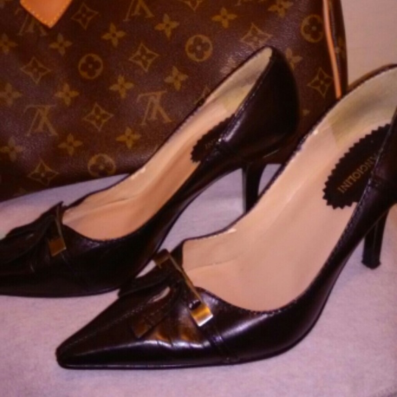 Adorable heels ❤💚💜