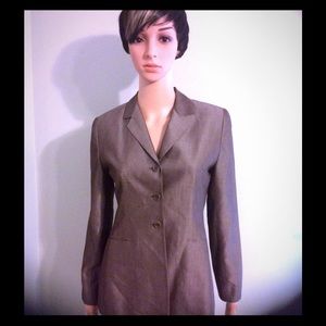 Elle Tahari Beautiful silk Blazer