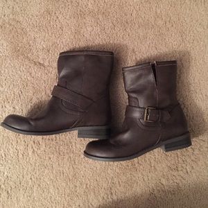 Old Navy Boots- size 7