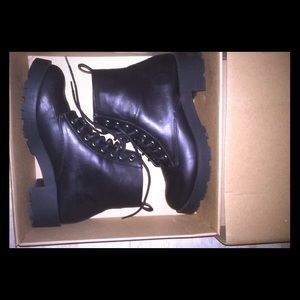 New vega bond boots from urban outfitters!